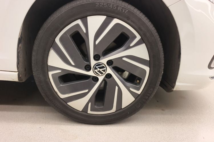 Volkswagen Bora 2023 car image #9