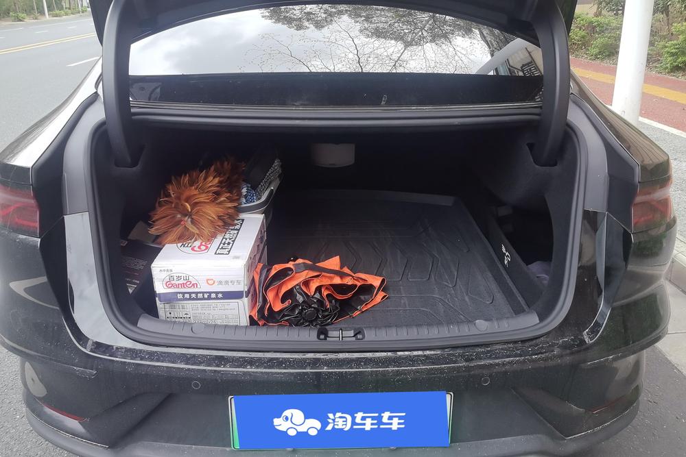 BYD Han 2025 car image #17