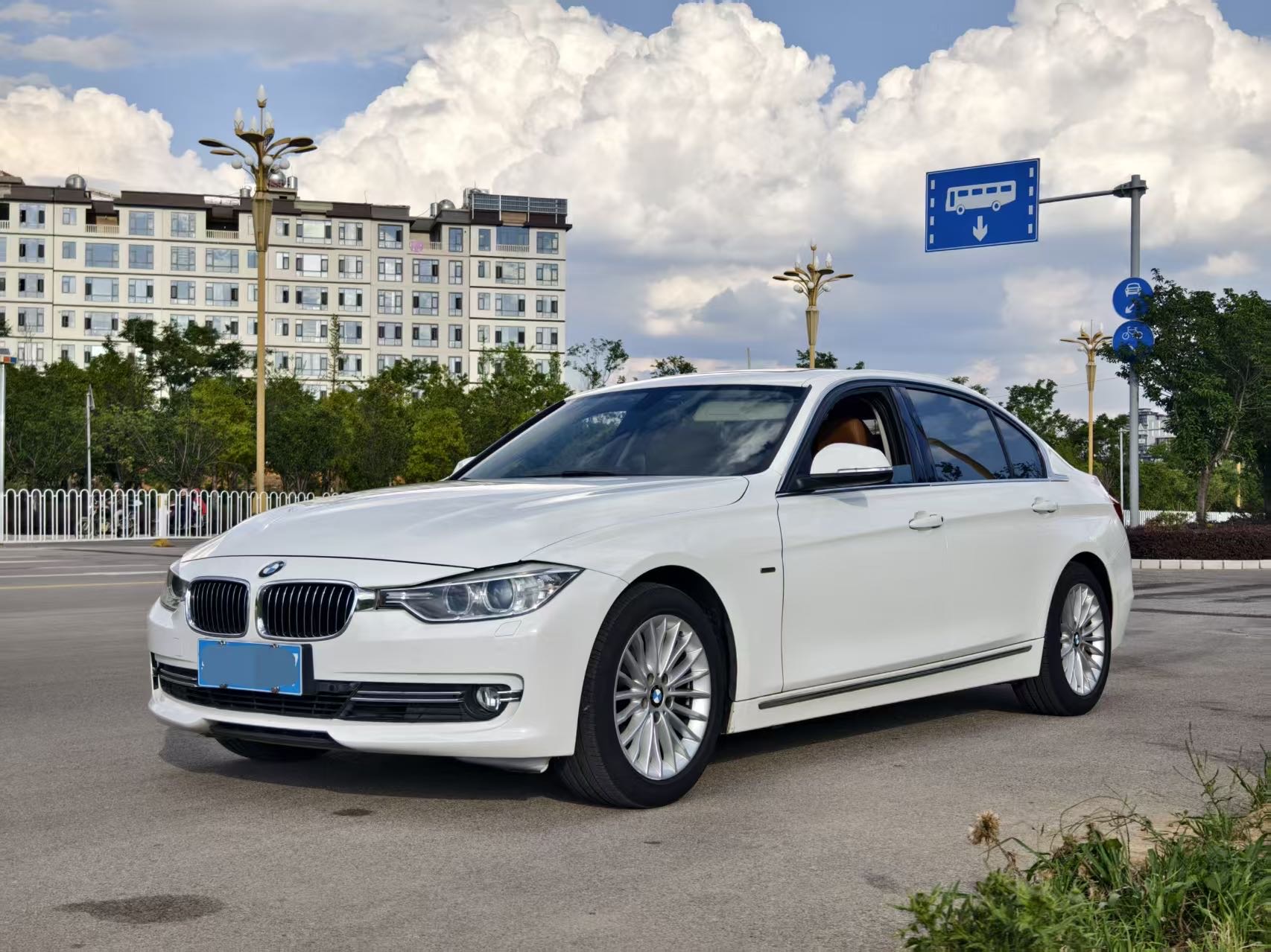BMW 3 Series 2014 BMW 3 Series 2014 car image