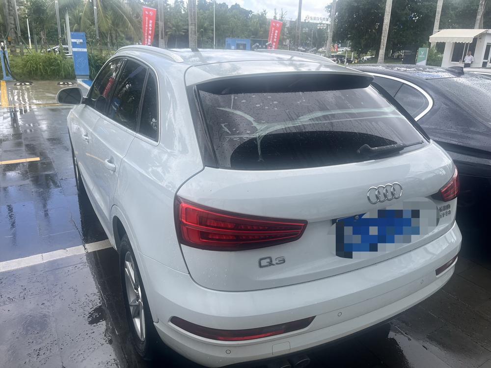 Audi Q3 2018 صورة سيارة #2