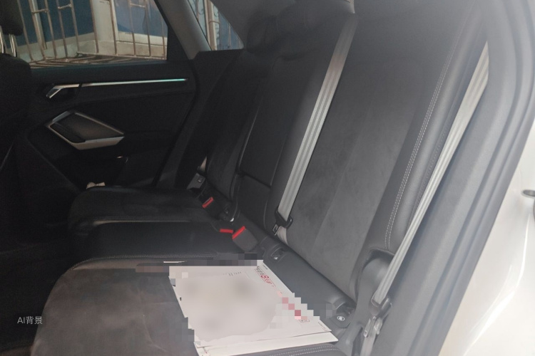 Audi Q3 2020 car image #19