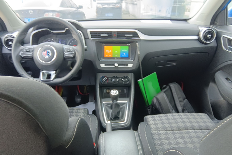 MG ZS 2020 car image #11