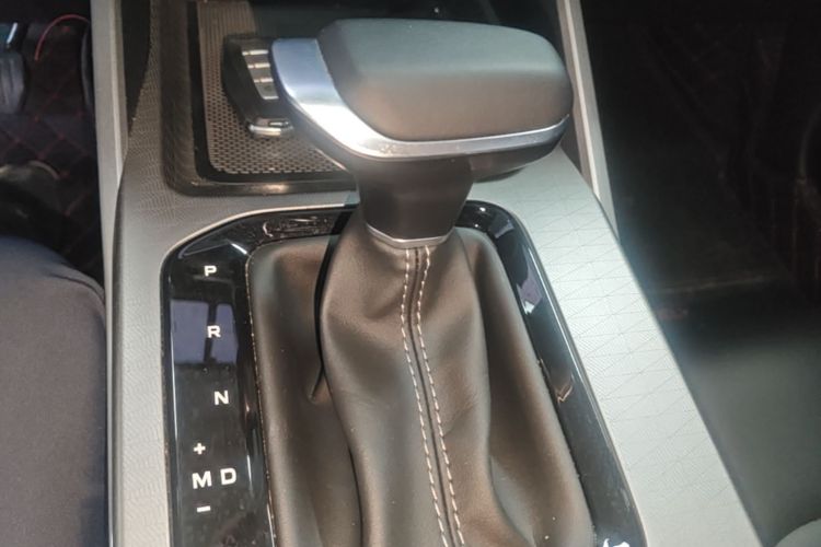 GEELY Emgrand 2025 car image #18