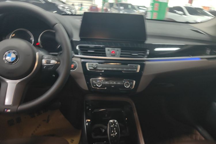 BMW X1 2021 car image #13