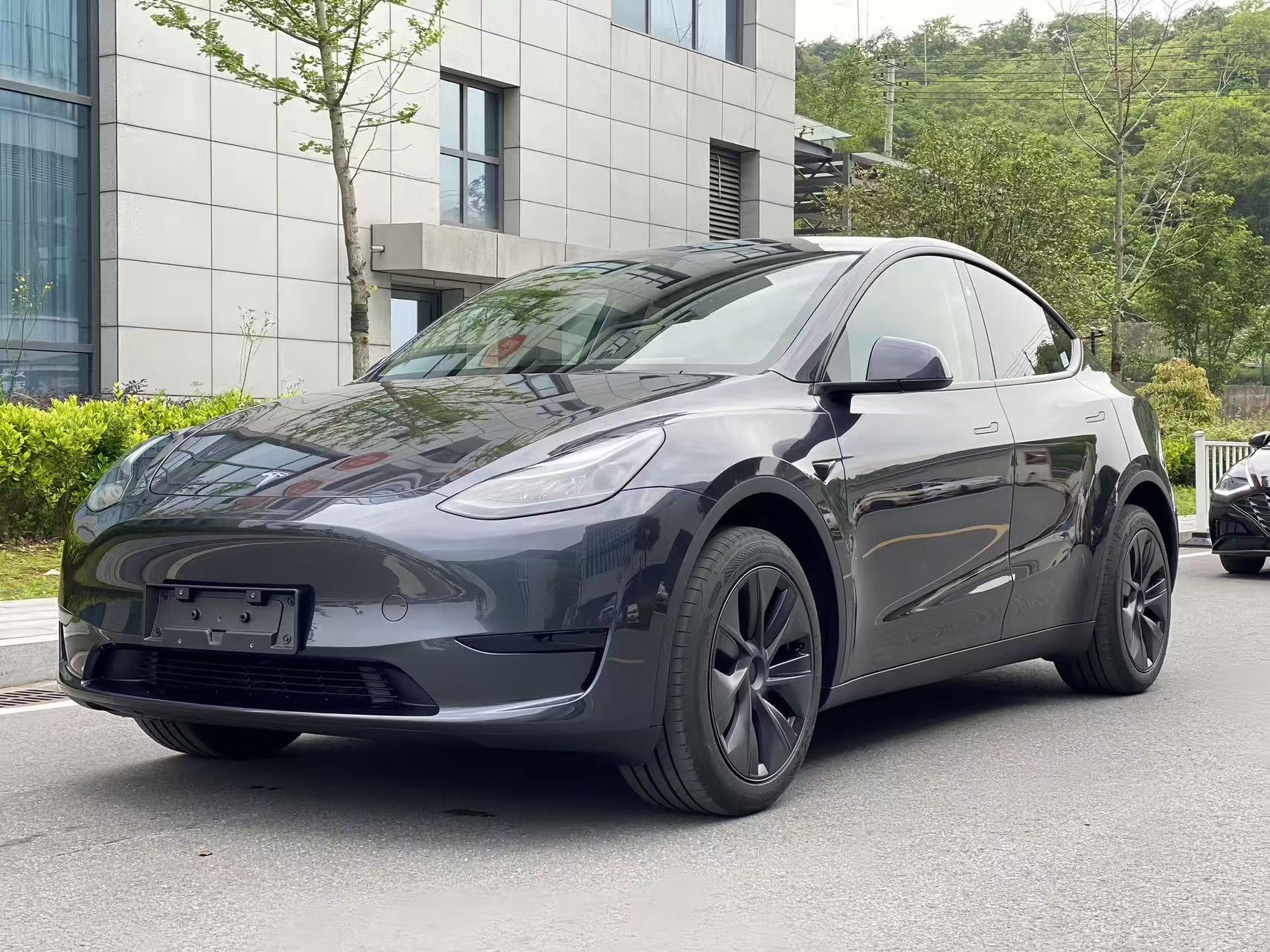 Tesla Model Y 2024 Tesla Model Y 2024 car image