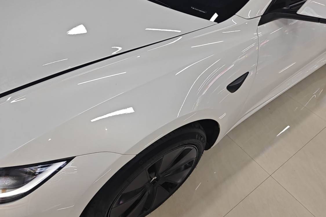 Tesla Model 3 2024 car image #18
