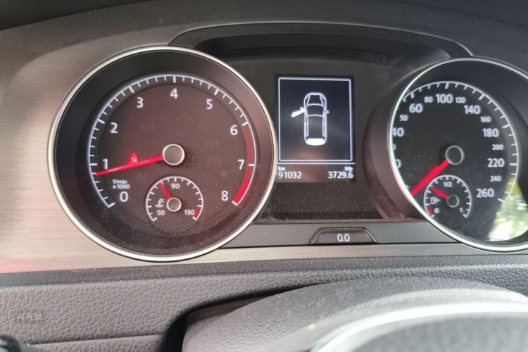 Volkswagen Golf 2016 car image #14