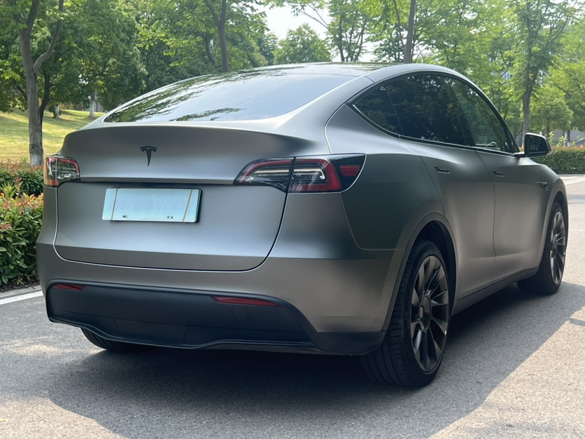 Tesla Model Y 2023 car image #6
