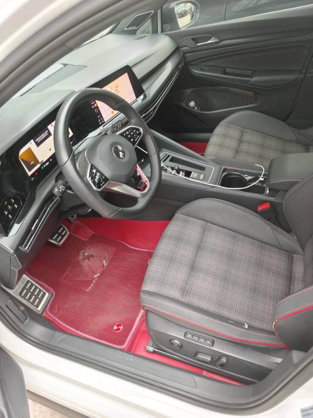 Volkswagen GolfGTI 2023 #4 Volkswagen GolfGTI 2023 car image #4