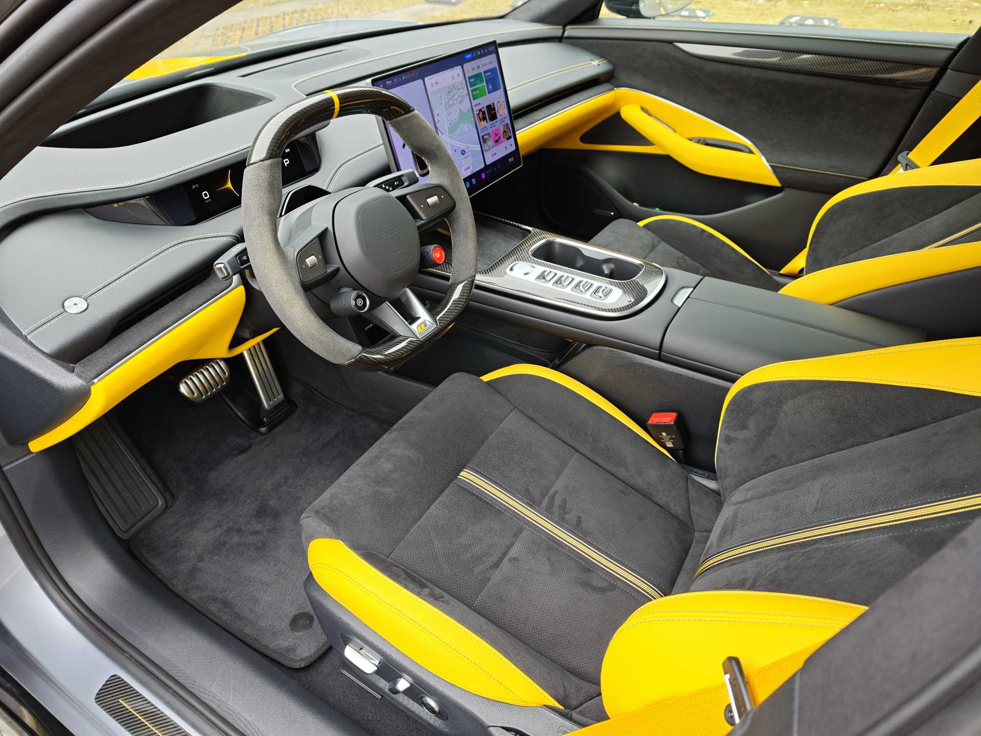 MI SU7 Ultra 2025 #13 MI SU7 Ultra 2025 car image #13