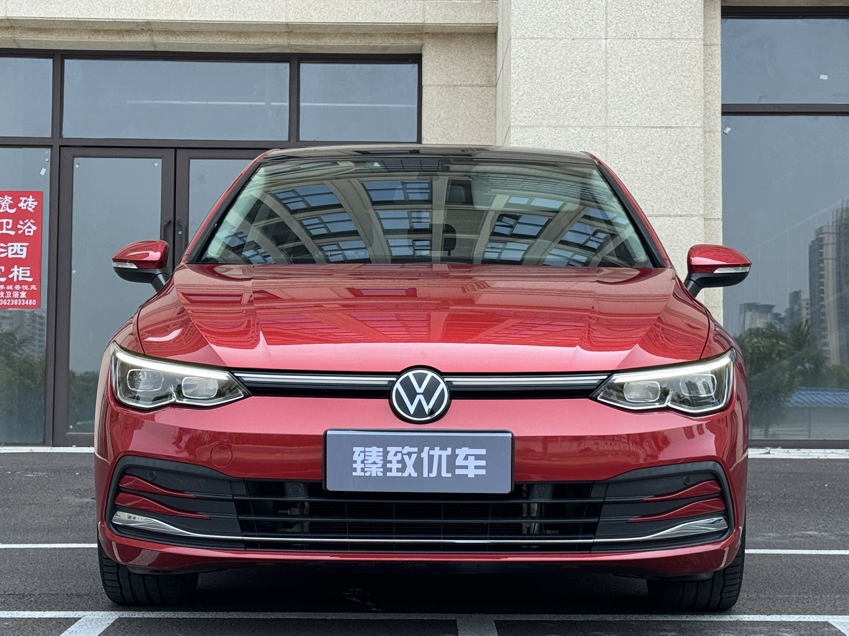 Volkswagen Golf 2021 car image #2