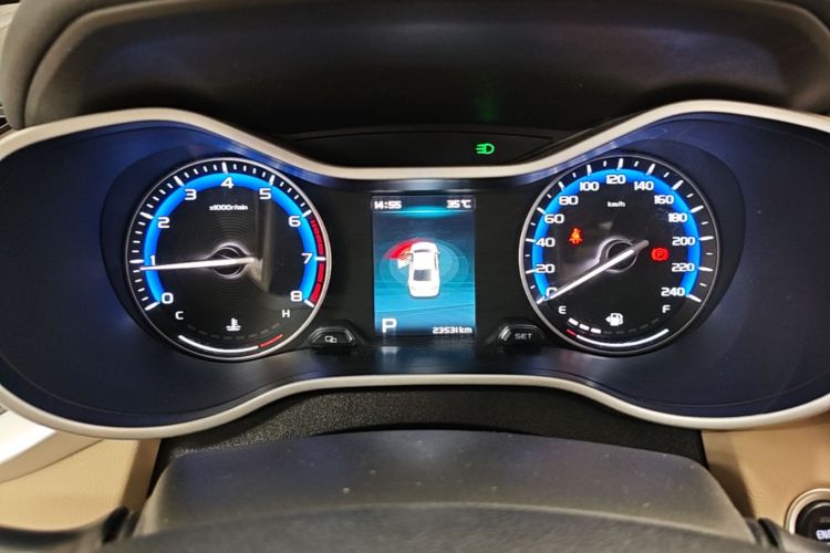 GEELY Emgrand 2018 immagine di auto #12