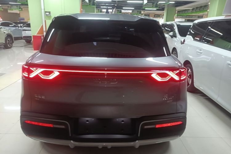 BYD YuanUP 2026 car image #6