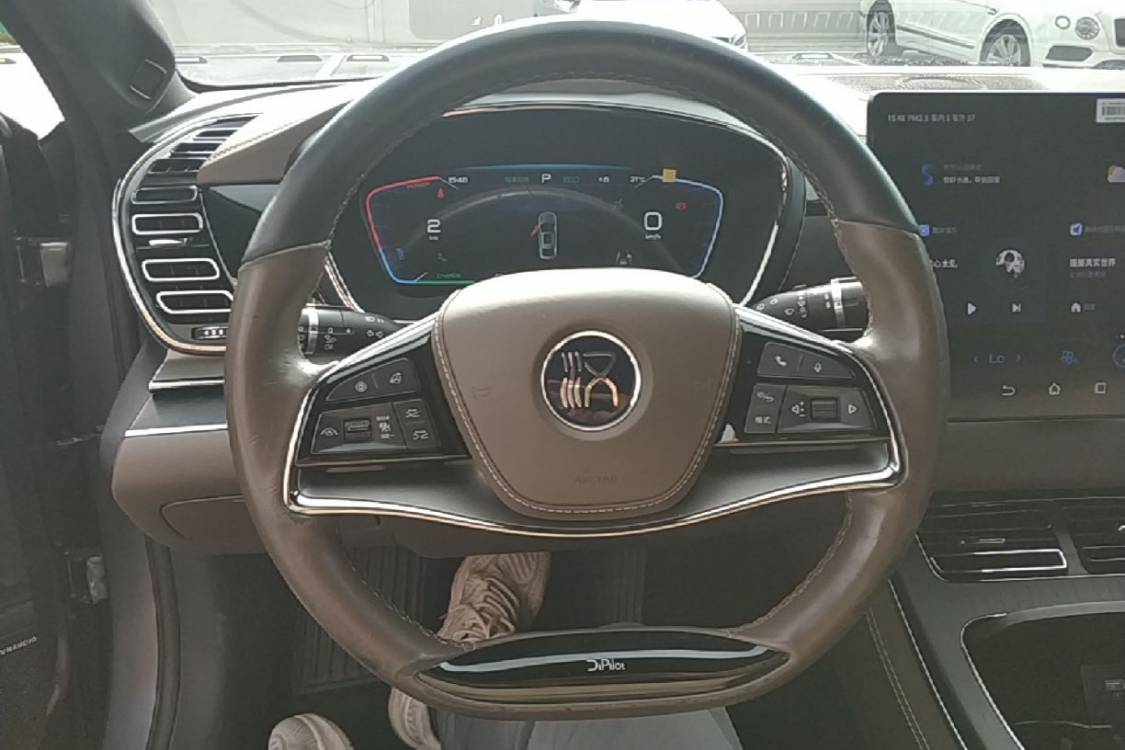 BYD Han 2023 #11 BYD Han 2023 car image #11