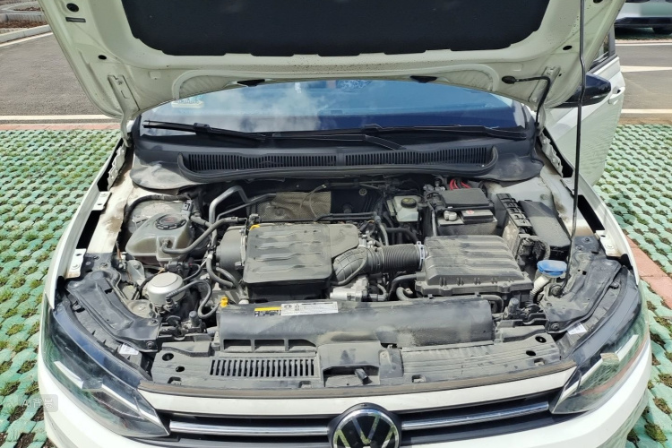Volkswagen Polo 2021 car image #22