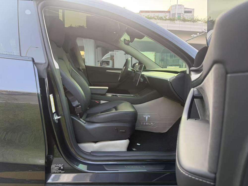 Tesla Model Y 2024 #12 Tesla Model Y 2024 immagine di auto #12