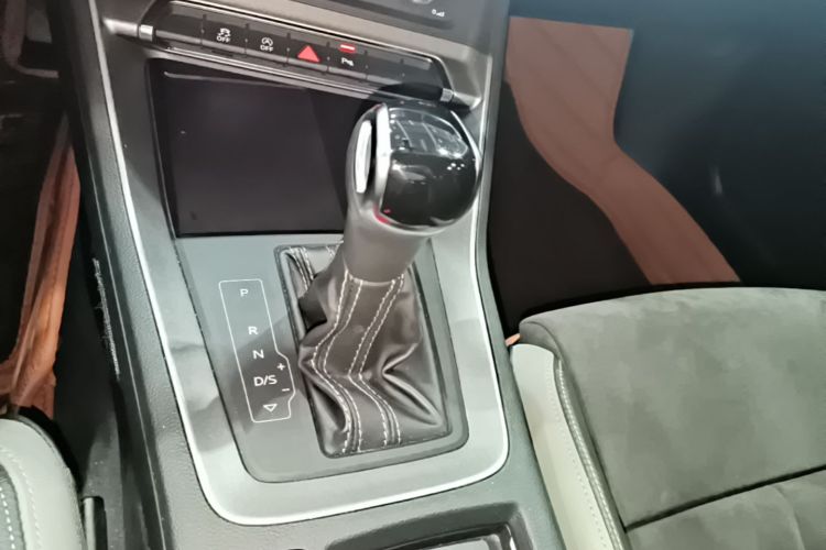 Audi Q3 2020 #14 Audi Q3 2020 car image #14