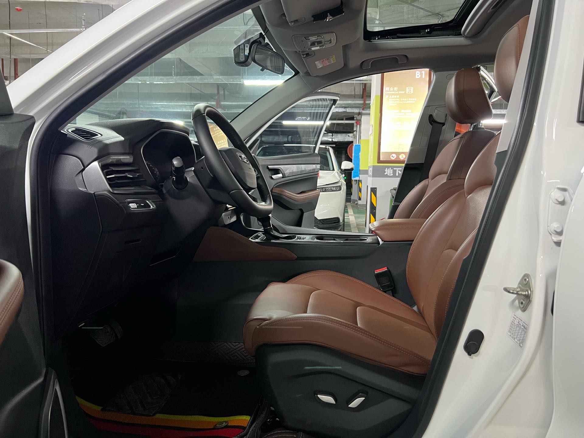 GEELY Vision X6 2023 imagem de carro #13