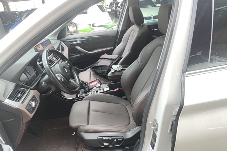 BMW X1 2020 immagine di auto #15