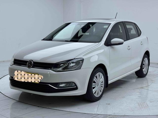 Volkswagen Polo 2016 car image #11