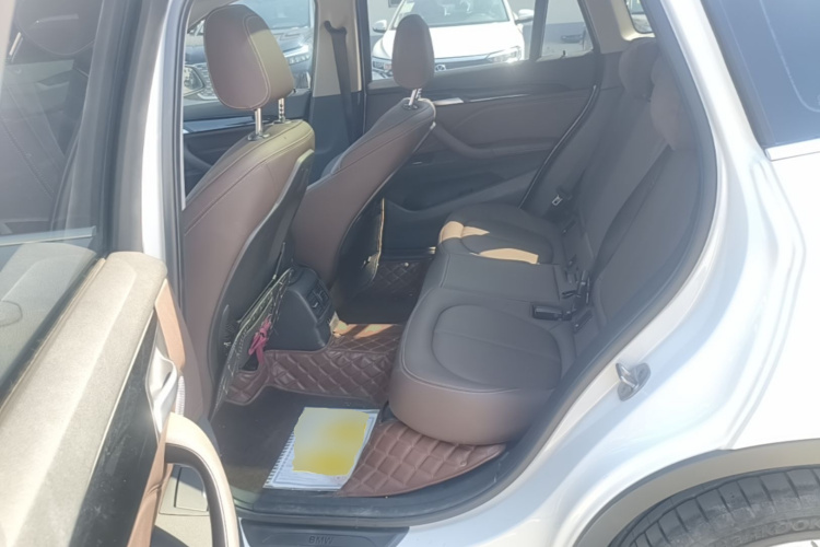 BMW X1 2023 car image #17
