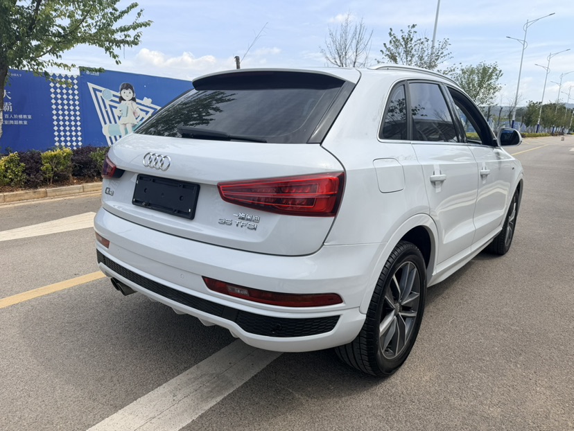 Audi Q3 2019 #8 Audi Q3 2019 car image #8