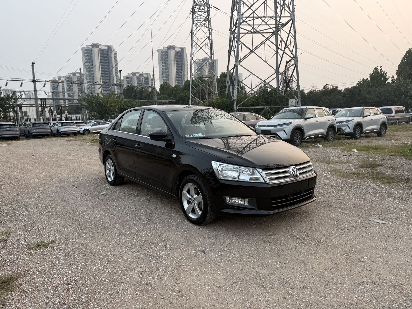 Volkswagen Santana 2014 car image #3