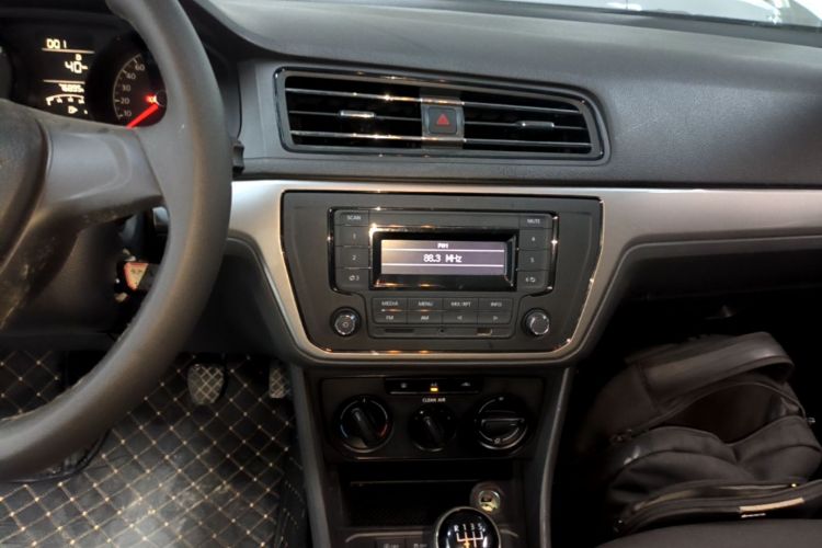 Volkswagen Lavida 2020 car image #13