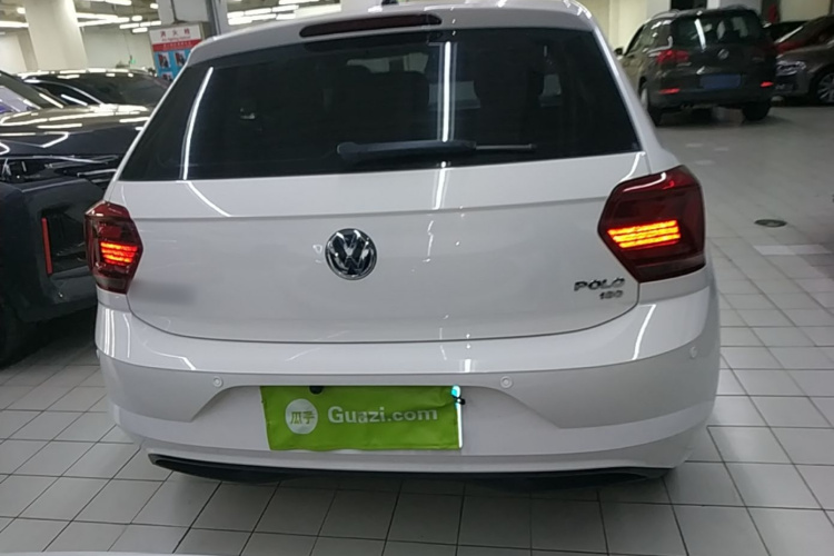 Volkswagen Polo 2020 car image #6