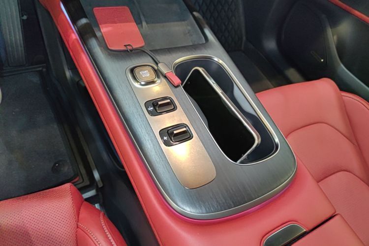 MI SU7 2024 car image #14