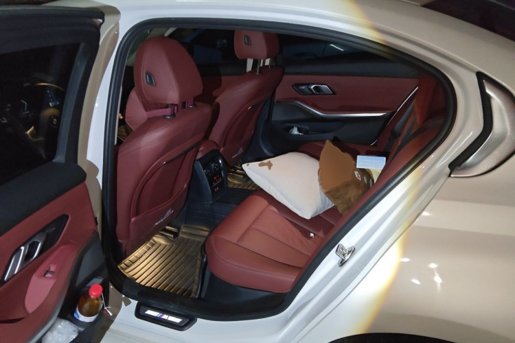 BMW 3 Series 2023 car image #10