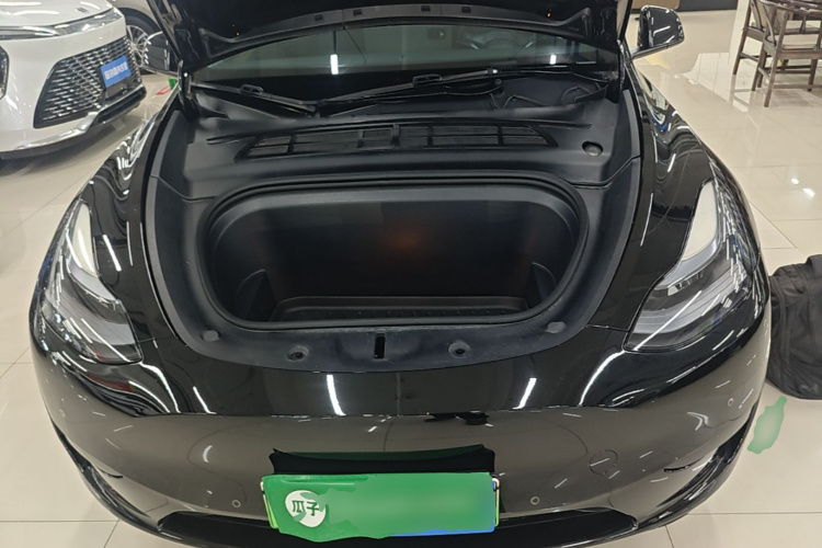 Tesla Model Y 2023 #20 Tesla Model Y 2023 car image #20