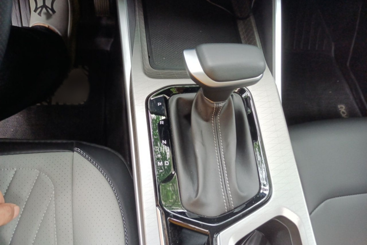 GEELY Emgrand 2024 #18 GEELY Emgrand 2024 car image #18
