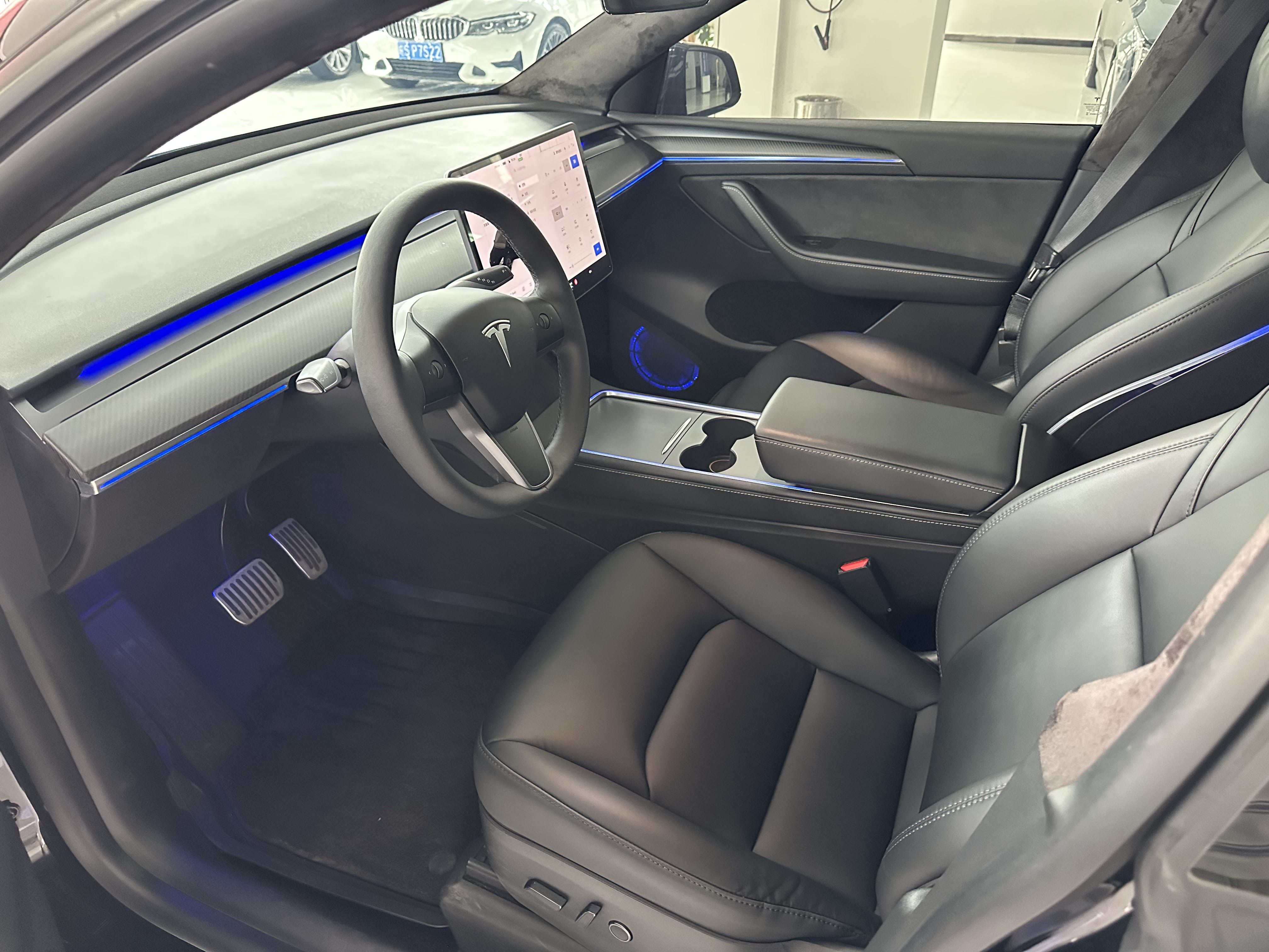 Tesla Model Y 2021 #3 Tesla Model Y 2021 صورة سيارة #3