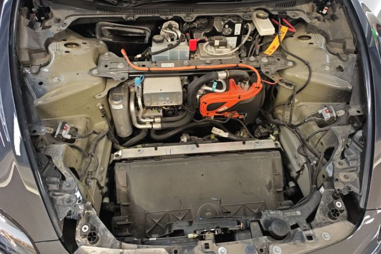 Tesla Model 3 2024 car image #22