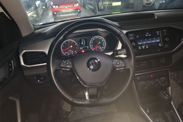 Volkswagen T-Cross 2020 #11 Volkswagen T-Cross 2020 immagine di auto #11