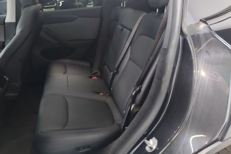 Tesla Model Y 2025 #17 Tesla Model Y 2025 car image #17