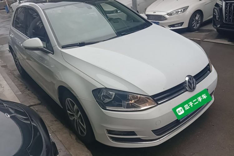 Volkswagen Golf 2015 car image #4
