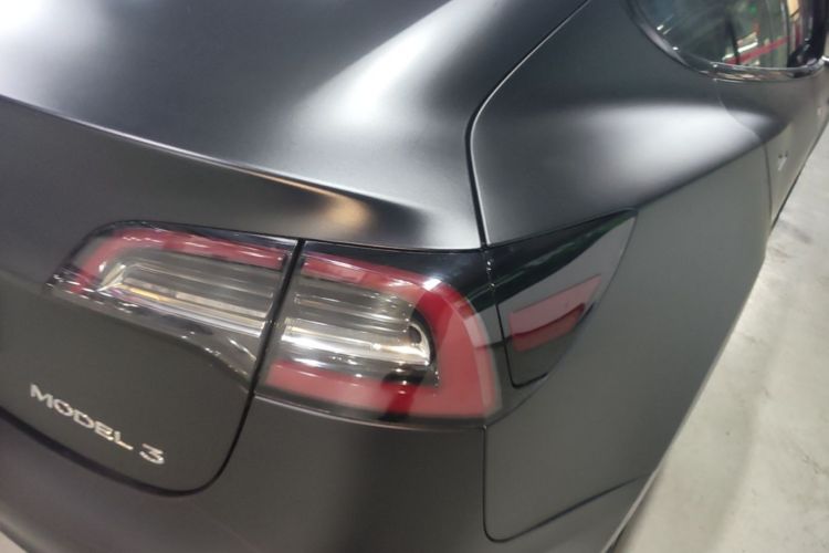 Tesla Model 3 2020 car image #8