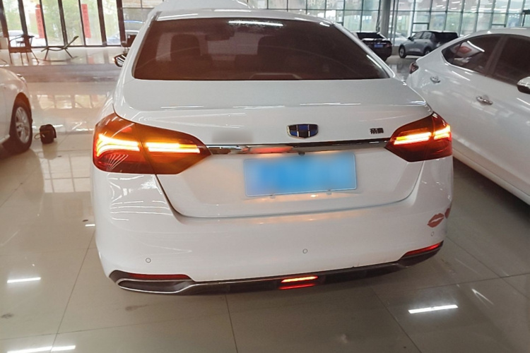 GEELY Emgrand 2019 #6 GEELY Emgrand 2019 car image #6