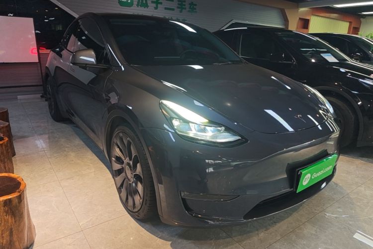 Tesla Model Y 2022 car image #4