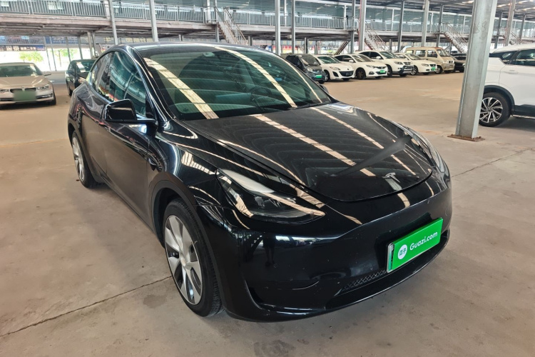 Tesla Model Y 2022 car image #4