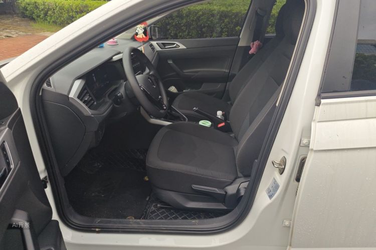Volkswagen Polo 2023 car image #17