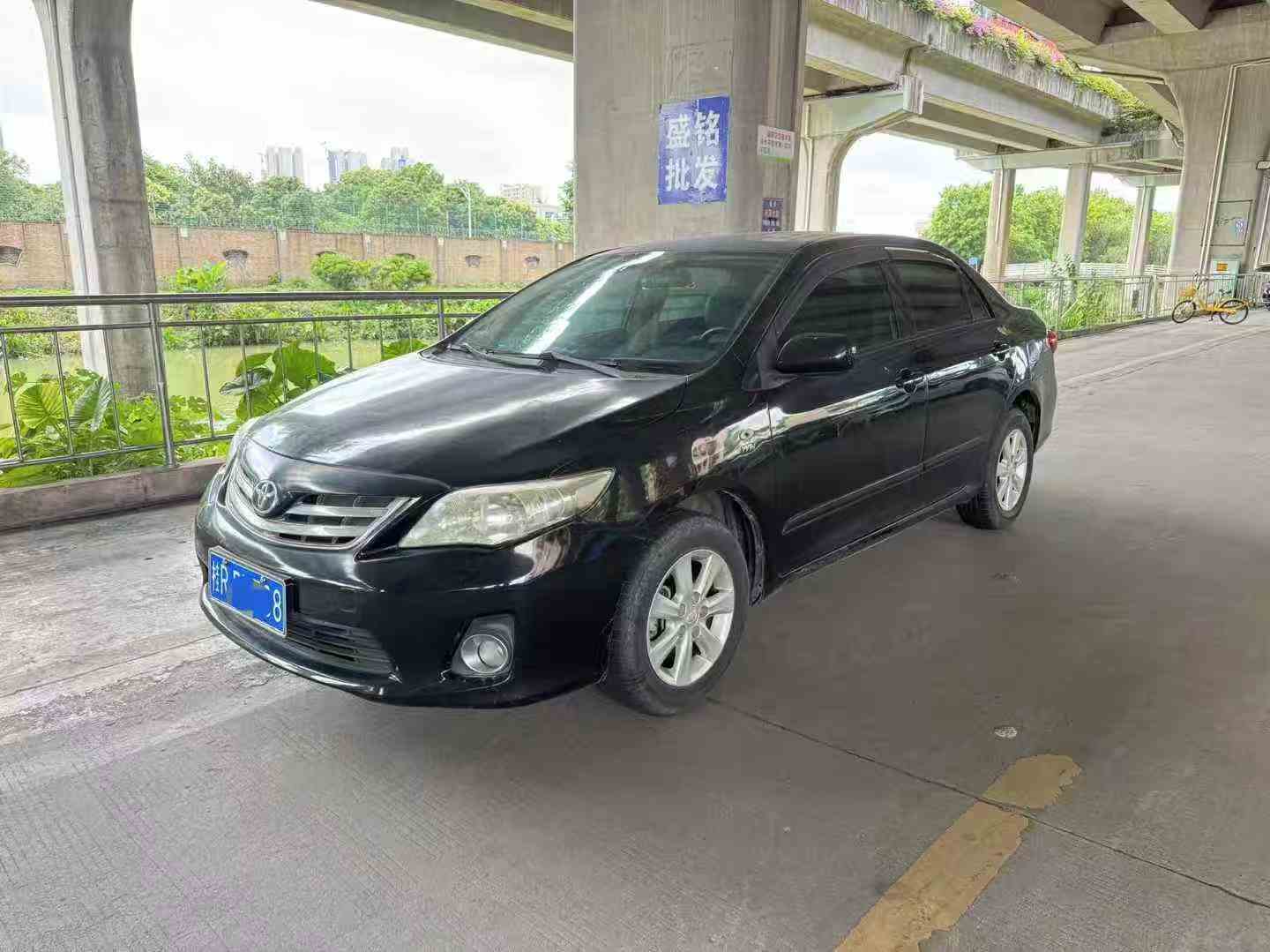 Toyota Corolla 2013 Toyota Corolla 2013 car image