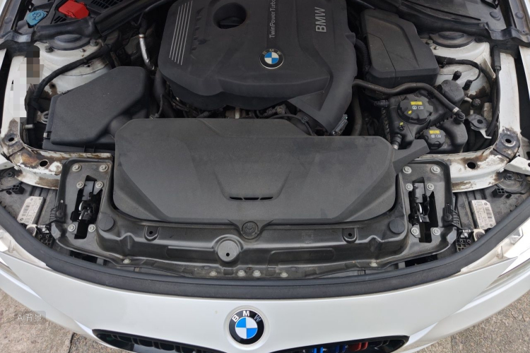 BMW 3 Series 2018 #22 BMW 3 Series 2018 car image #22