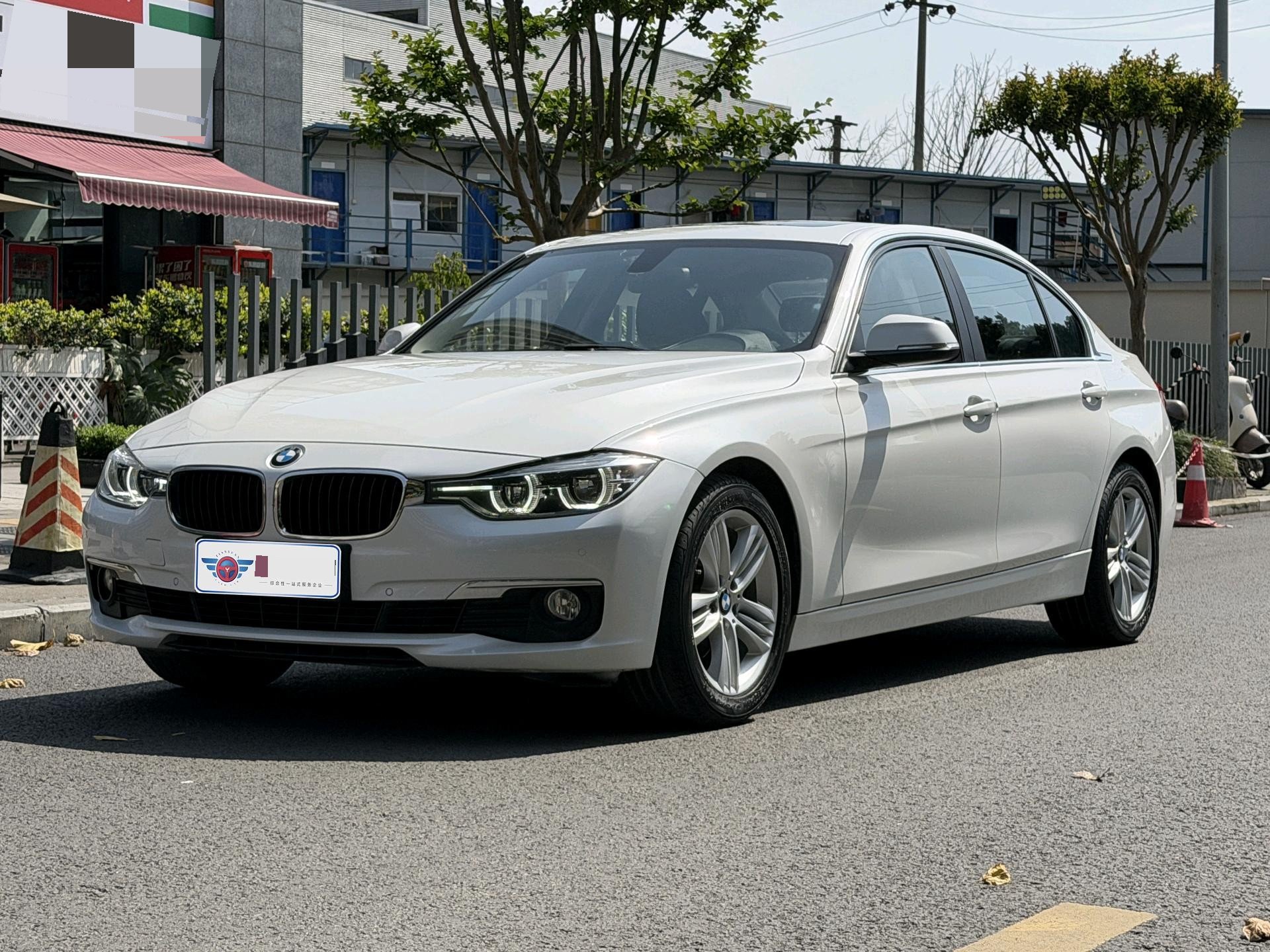 BMW 3 Series 2017 car image 