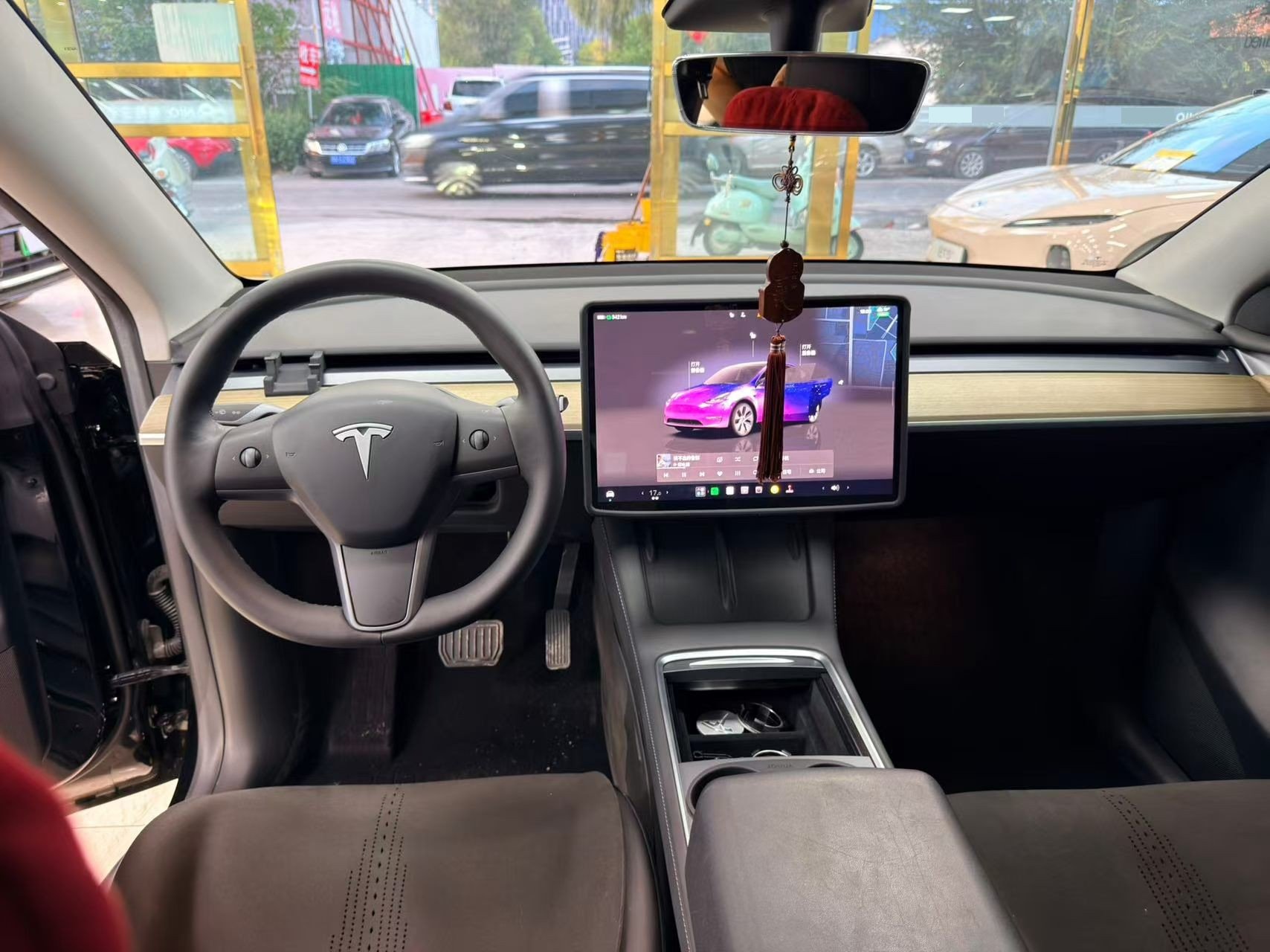 Tesla Model Y 2023 #5 Tesla Model Y 2023 صورة سيارة #5