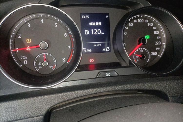 Volkswagen Golf 2017 car image #14