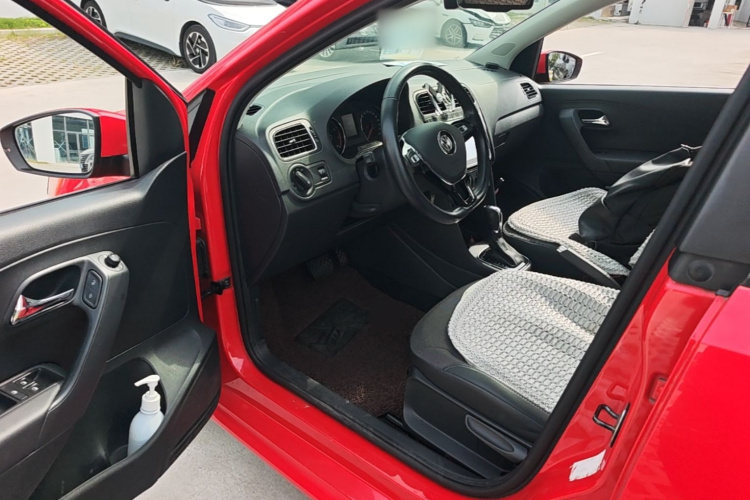 Volkswagen Polo 2018 imagem de carro #18