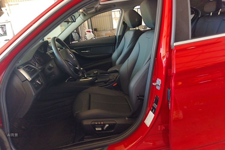 BMW 3 Series 2018 car image #17